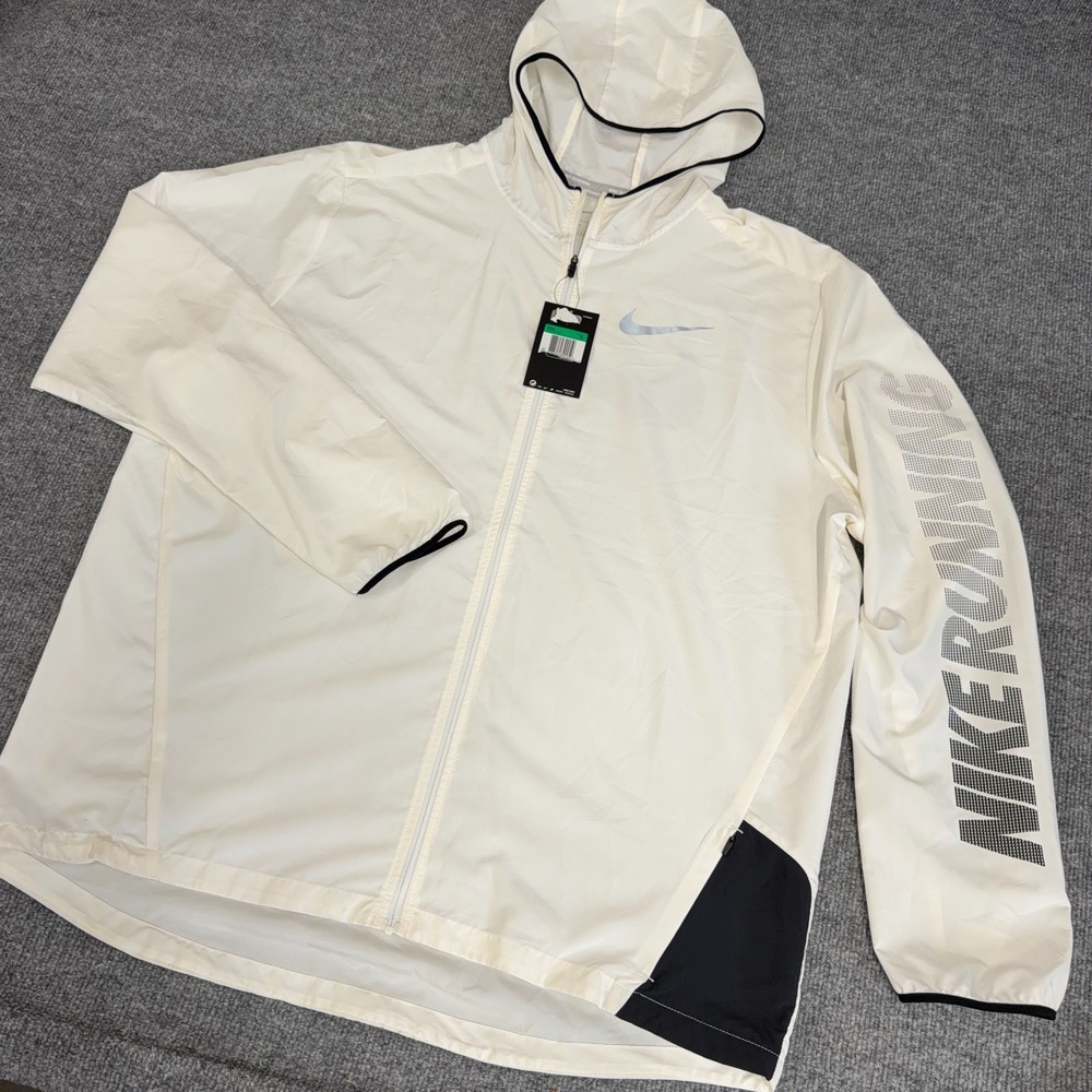 Nike Jacket Men XL White Sportswear City Core Hooded Running Windbreaker NEW